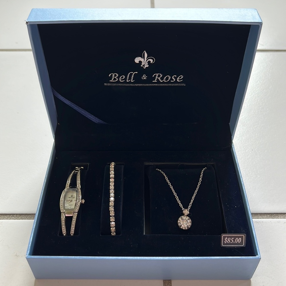 Bell & Rose Silver Jewelry Set